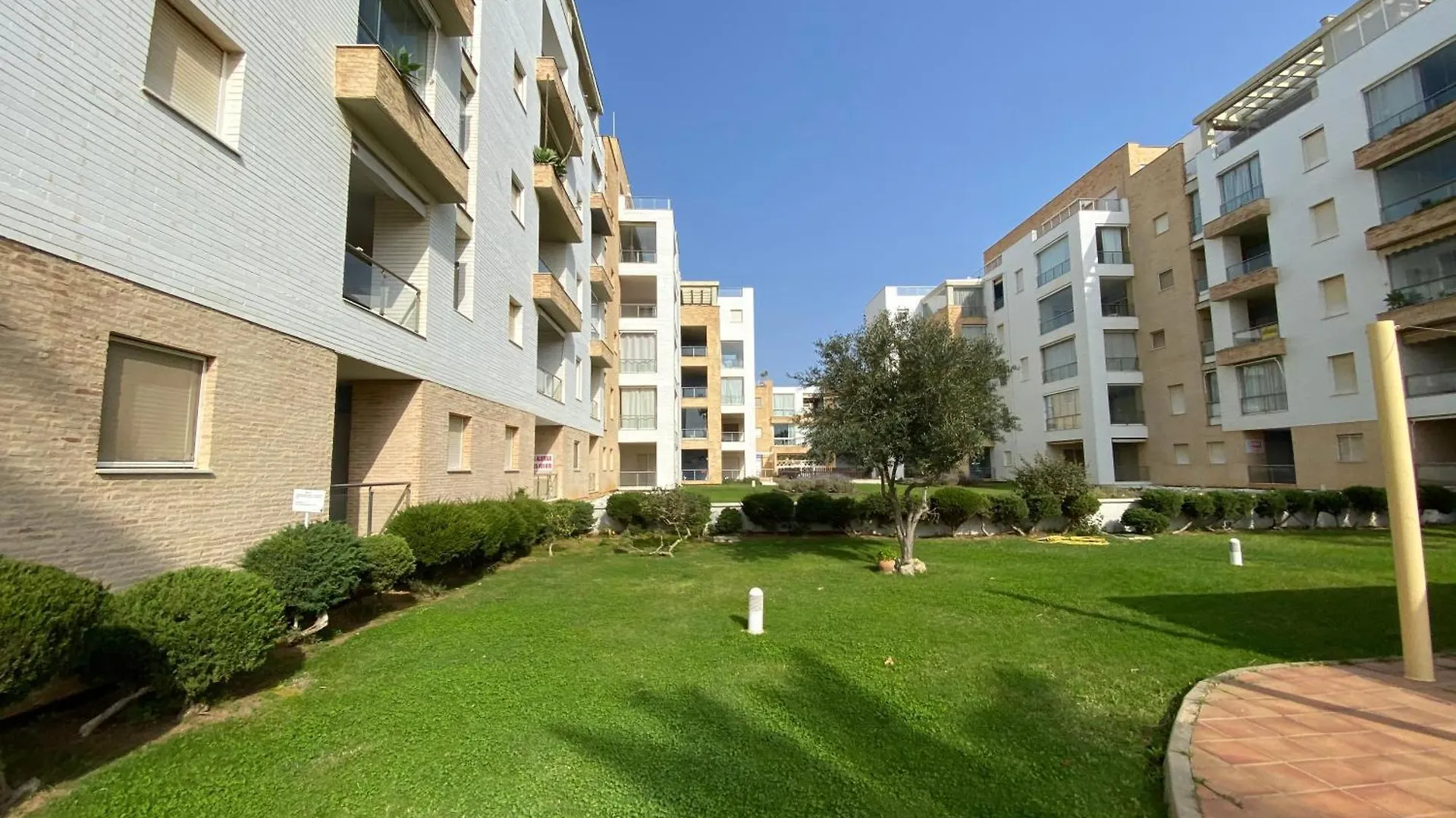 Apartamentos Espigon Levante Piscina Y Zonas Verdes By Also A01-00358 Huelva Apartment
